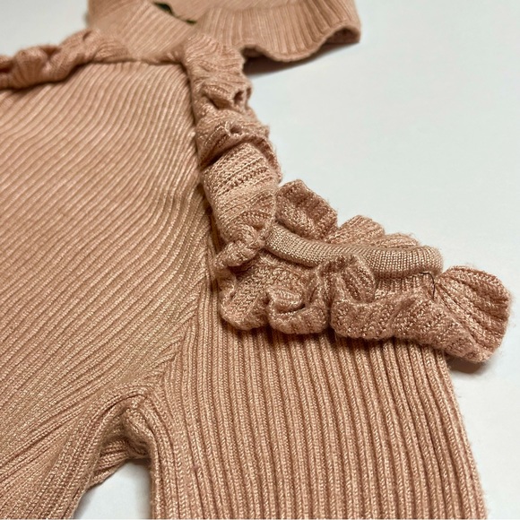 Forever 21 Cold Shoulder Long Sleeve Top - Picture 3 of 6